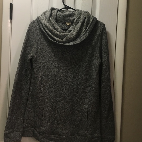 J.crew turtleneck sweatshirt