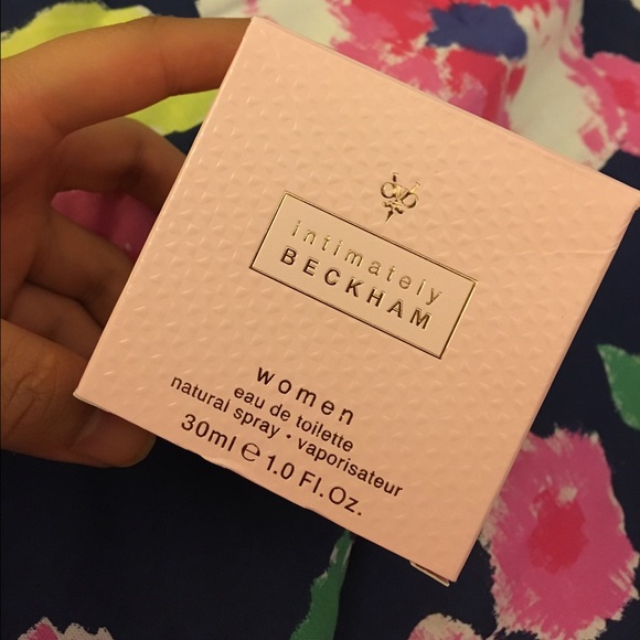 Victoria Beckham Perfume😻