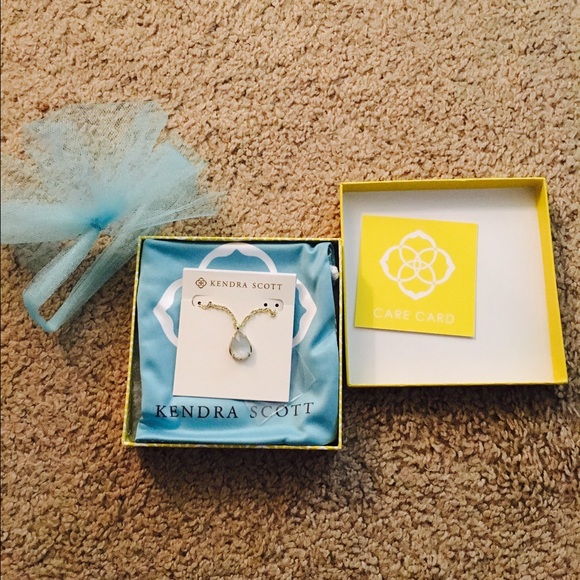 Kendra Scott kiri necklace in slate