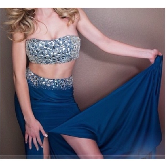 |* Hollywood Envy Gown*|