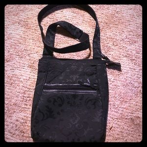 Thirty one cross body bag
