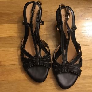 Like new Softshoe black sandals