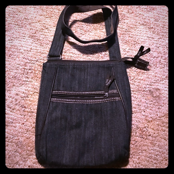 Thirty one cross body purse