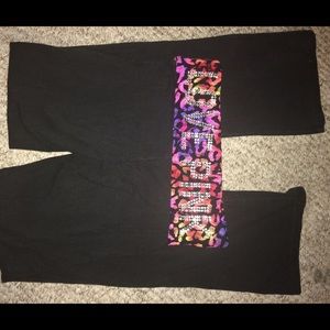 Love pink yoga pants