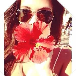 Meet your Posher, Monique