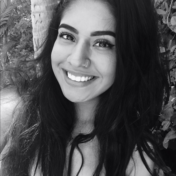Meet your Posher, Silvia - Picture 1 of 1