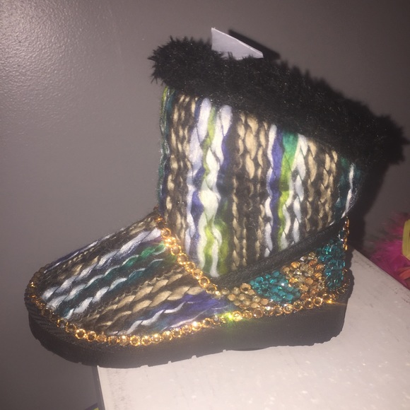 Customized Shoes - Picture 2 of 3