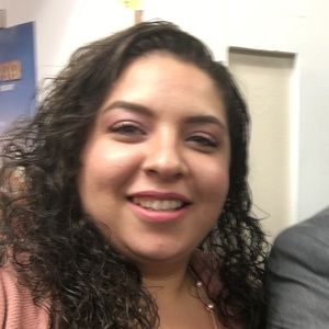 Meet your Posher, Crystal