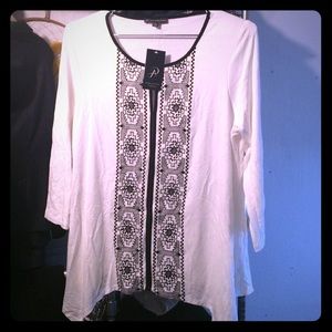 Brand new! Adrianna Papell blouse
