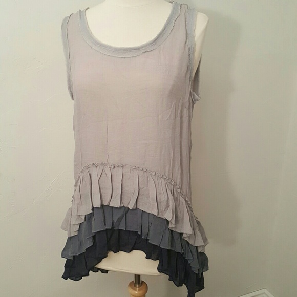 Ruffle Top - Picture 2 of 4