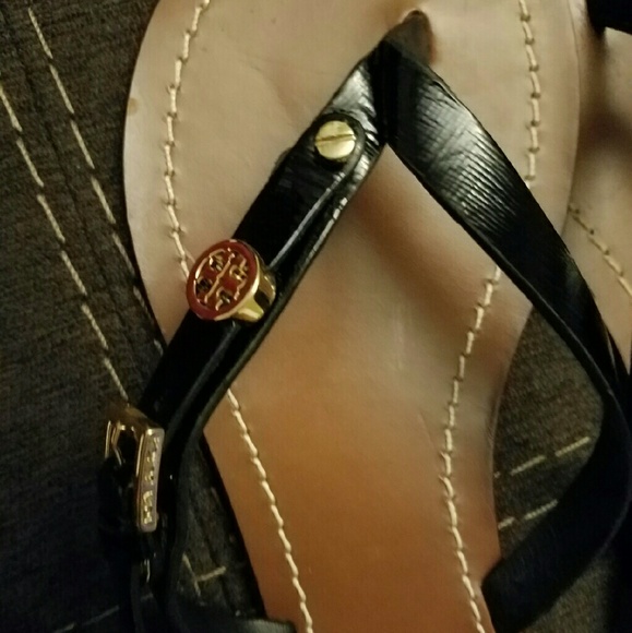 Tory Burch Monogram Flat Size 6 - Picture 3 of 4
