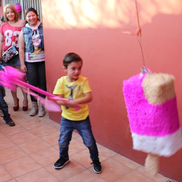 Meet your Posher, Rafael