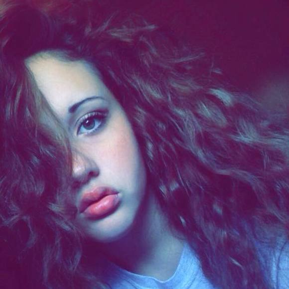 Meet your Posher, Caitlyn - Picture 1 of 1