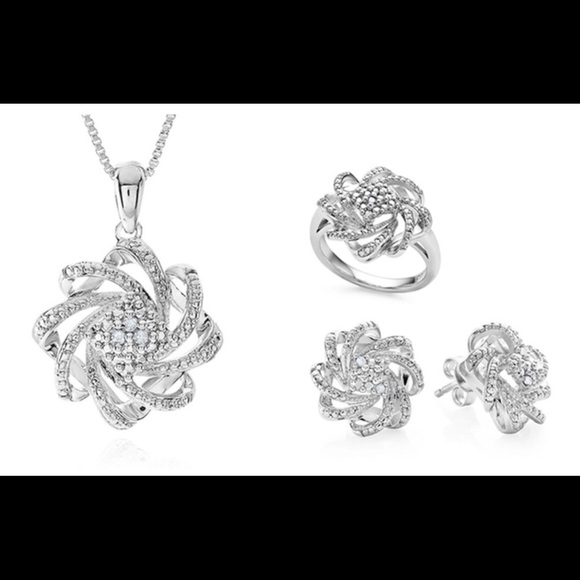 Gorgeous Diamond Accent Earrings Pendant & Ring(7)