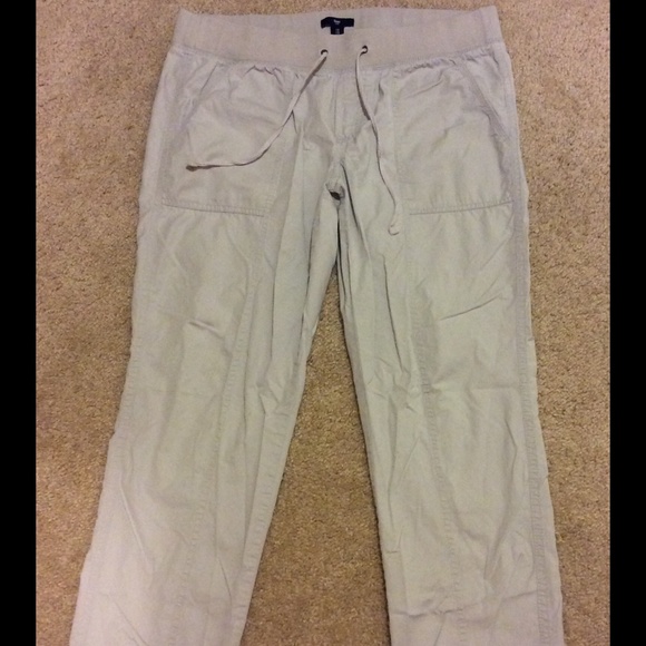 🎁🎀GAP Pants Medium