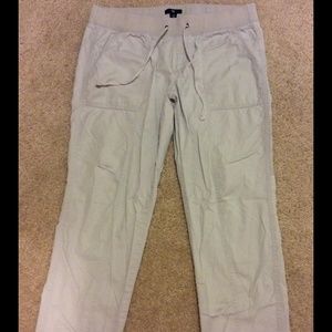 🎁🎀GAP Pants Medium
