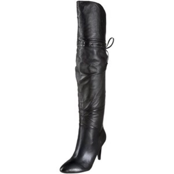 Guess boots