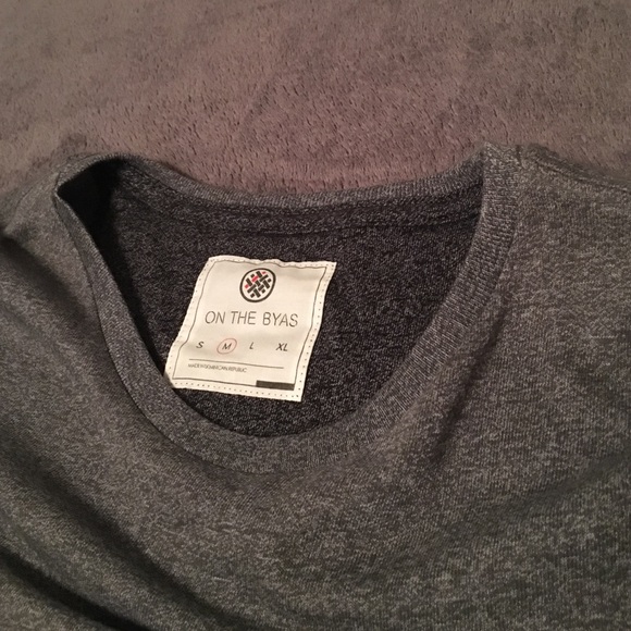 On The Byas men's dark grey/charcoal pocket tee - Picture 3 of 4