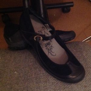 Merrell black leather and suede Mary Jane shoes