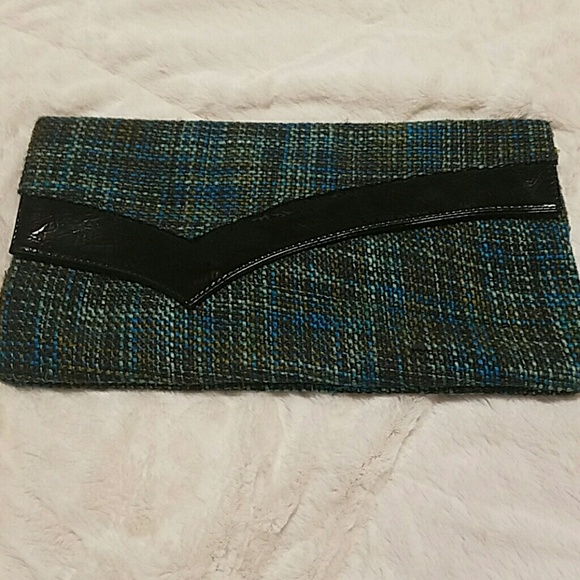 Heritage 1981 Clutch Purse - Picture 1 of 4