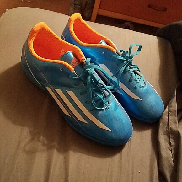 Blue n orange adidas cleats size 5 - Picture 2 of 5