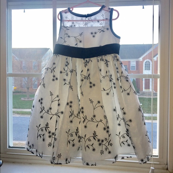 La Princess Size 5 Dazzling black n white layered