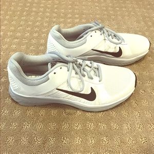 Men's size 8 Nike Dart XII shoes. Only worn once.