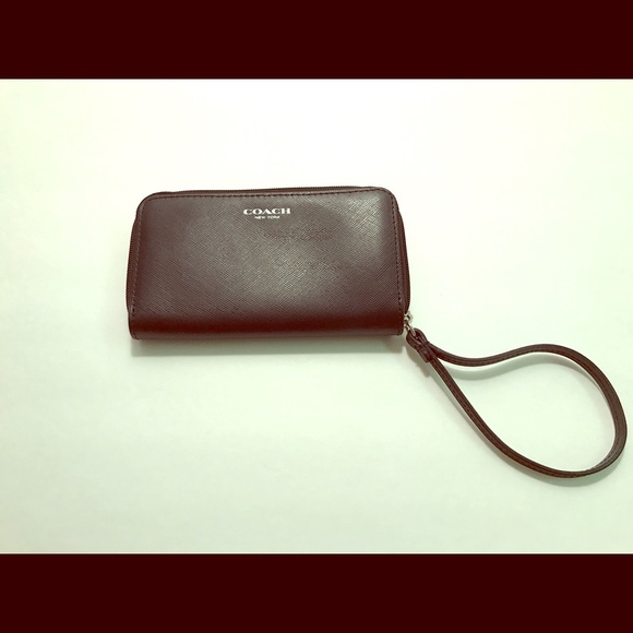 Coach Wristlet - Picture 1 of 4