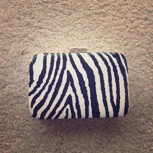 Small square Zebra clutch