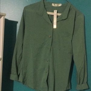 NWT Cute Green Shirt