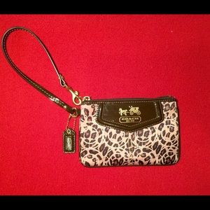SALE 🎉🛍Leopard print Coach wristlet