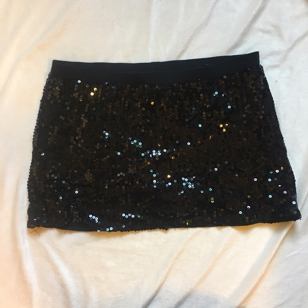 Black sequin miniskirt, medium