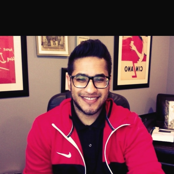 Meet your Posher, Saki - Picture 1 of 1