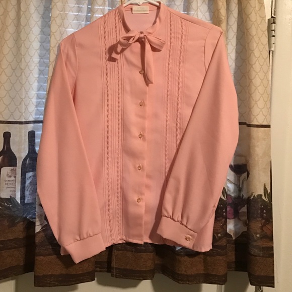 VINTAGE! Girly, and flirty pink blouse! - Picture 1 of 4