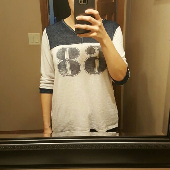 A&F baseball shirt - Picture 1 of 1