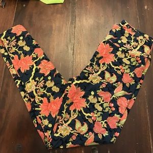 LuLaRoe OS leggings formal print NEW