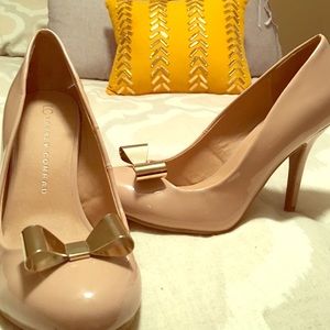 Lauren Conrad Nude Bow Pump