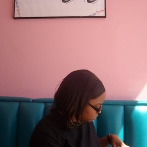 Meet your Posher, Shaniqua