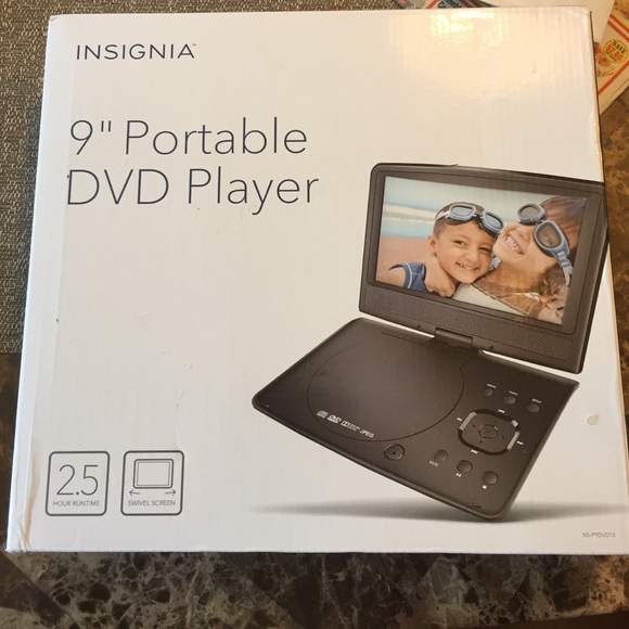 Insignia 9" DVD Player