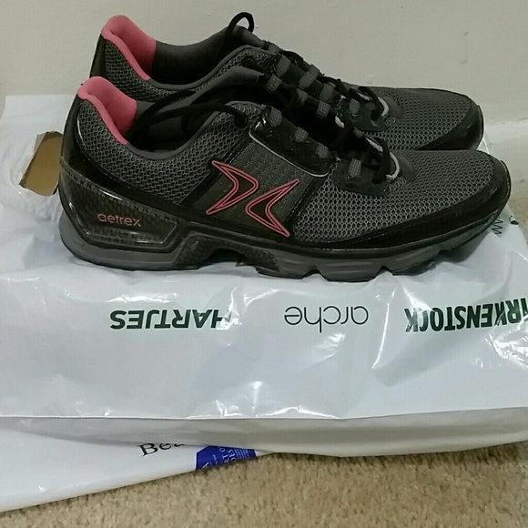 Aetrex Sneakers