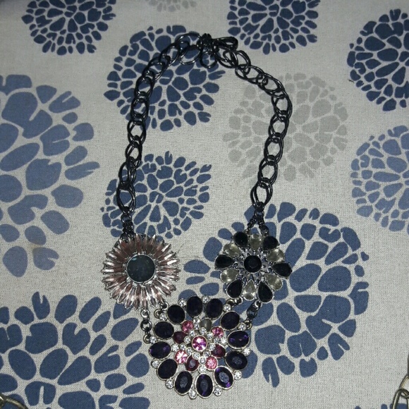2 statement necklaces - Picture 2 of 4