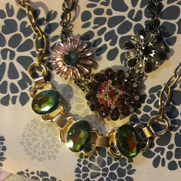 2 statement necklaces - Picture 4 of 4