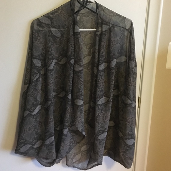 Snake-print Kimono