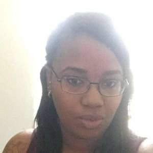 Meet your Posher, Latalia