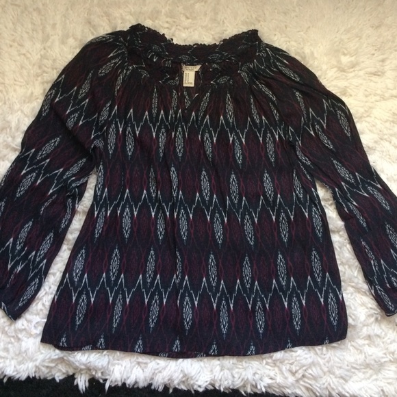 Forever21  flowy ruffle Blouse