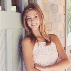 Meet your Posher, Ella