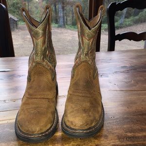 Boys Ariat boots