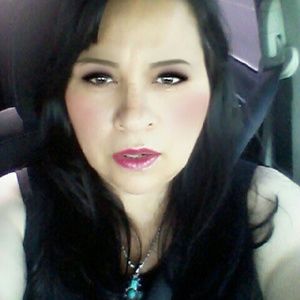 Meet your Posher, Perla