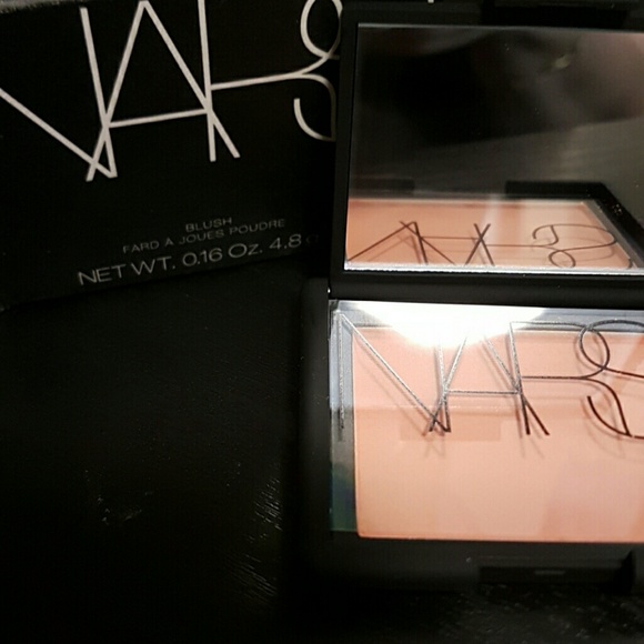 Nars Blush Powder Gina - Picture 1 of 3