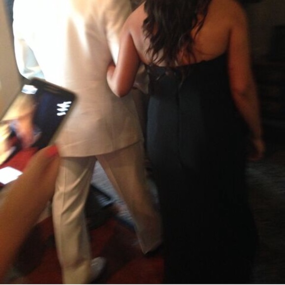 Beautiful dress 👗 no offers on this item🙁 - Picture 4 of 4